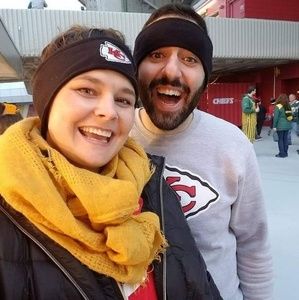 Meet your Posher, Laurie